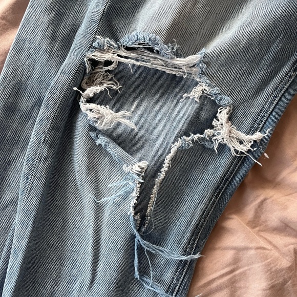 American Eagle Mom Jeans - Picture 2 of 4